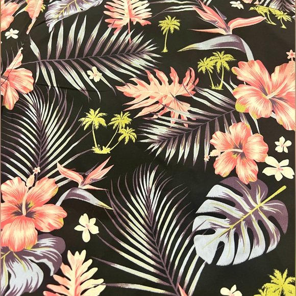 NWT Neff button collared shirt size small - Picture 7 of 7